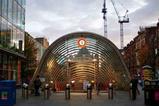 Glasgow-subway-shutterstock_2174345133