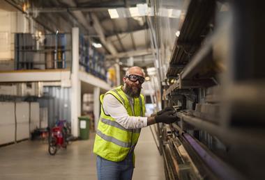 Automotive_1009805_Safety_Metal_work_choose_metal_Glen_33156224_101_1
