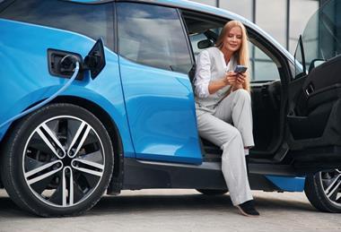 shutterstock_2388242153 (2)-min