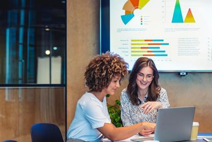 editorial-1406088800-women-working-at-office-2860x1620