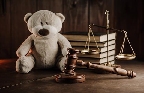 Family law shutterstock 1922353628