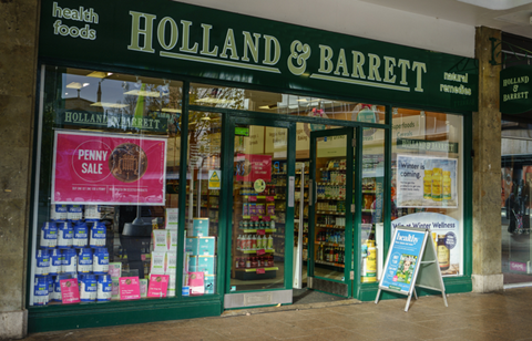 Holland and Barrett gives 5,000 employees early access to pay
