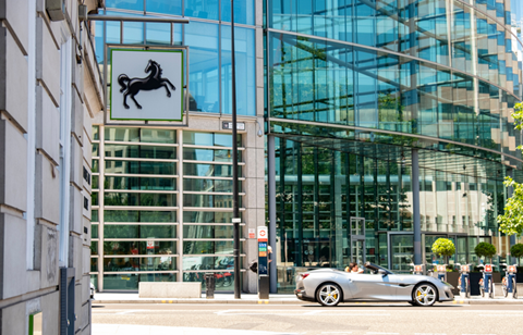 Lloyds Banking Group cancels bonus payments for senior staff