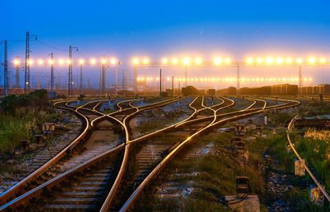 change tracks
