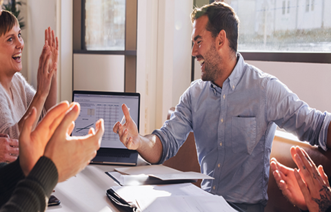 REWARD RECOGNITION BOOST MOTIV