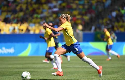 Fifa support female