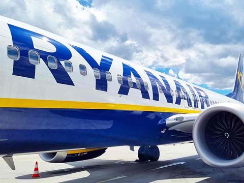 Ryanair plane