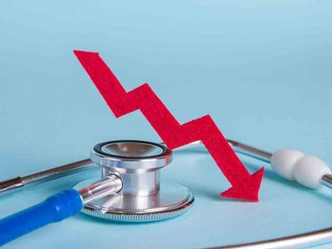 an arrow pointing down and a stethoscope
